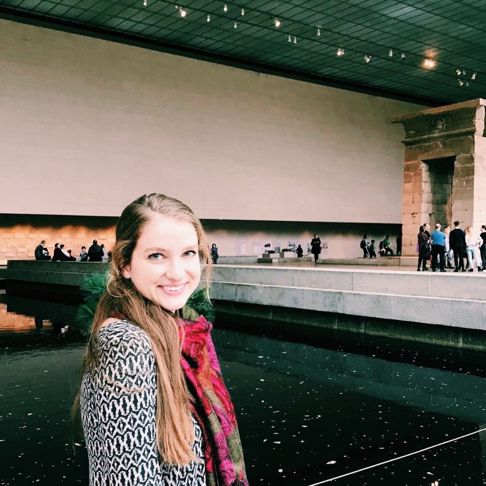 Meet your Posher, Alexis